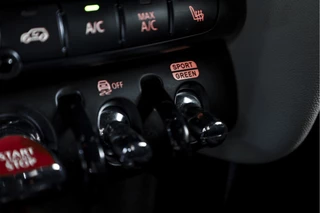 MINI Cooper MINI Cooper 1.5 135 PK Chili - JCW Trim | Cruise | Stoel-+Voorruitverw. | PDC | NAV | ECC | LM 17