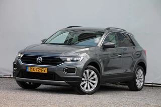 Volkswagen T-Roc Volkswagen T-Roc 1.0 TSI Style - 110 pk **Led / Active info / Navi / PDC - afbeelding nr 2
