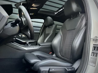 BMW 3 Serie BMW 3 Serie 330i M-PERFORMANCE DAK|HEADUP|360CAM|ACC|INDIVIDUAL - afbeelding nr 10
