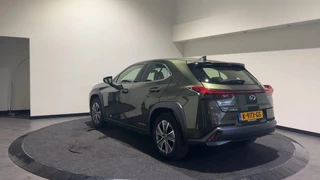 Lexus UX | Elektrisch verstelbare stoelen | Adaptieve cruise control | Lane assist - afbeelding nr 15