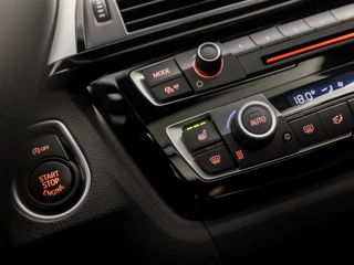 BMW 3 Serie Automaat (PANORAMADAK, M PAKKET, GROOT NAVI, VIRTUAL COCKPIT, STOELVERWARMING, LEDEREN SPORTSTOELEN, PARKEERSENSOREN, GETINT GLAS, ZWART HEMEL, NIEUWSTAAT) - afbeelding nr 11