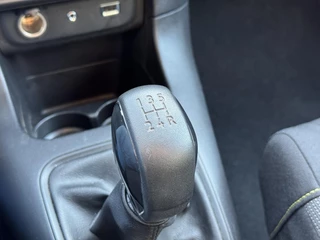 Citroën C3 Citroen C3 1.2 PureTech Feel Navi,Clima,Cruise,PDC Achter,Distributieriem Vervangen in 2024,N.A.P,APK Tot 02-2026 - afbeelding nr 19