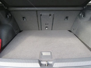 Volkswagen Golf Volkswagen Golf 1.5 eTSI LIFE MOVE DSG-aut./ Navi / Stoel + stuurverw. / Navi - afbeelding nr 21
