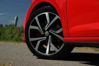 Volkswagen Polo Volkswagen Polo 2.0 TSI GTI / DSG / ACC / CarPlay / Milltek / Virtual Cockpit / 18