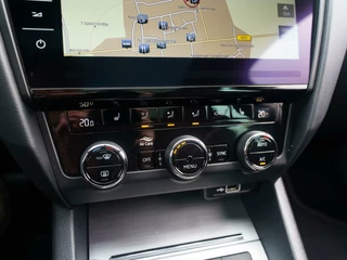 Škoda Octavia Skoda Octavia Combi 1.5 TSI DSG 150pk Sport Business | Panoramadak | Full LED | Carplay | Virtual cockpit - afbeelding nr 9