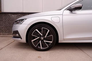 Škoda Octavia | Head-Up | Carplay | LED | Camera | Memory | Navi | Sfeerverl. - afbeelding nr 27