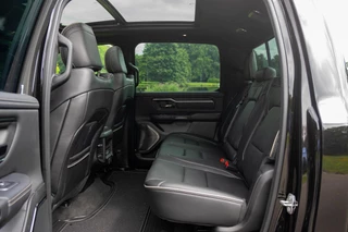 Dodge Ram 1500 Dodge Ram 1500 4X4 5.7 V8 4x4 Crew Cab|LPG|BTW|1ste Eig|Limited Night Edition|Etorque|Pano|Luchtvering|Trekhaak|Full Option - afbeelding nr 39