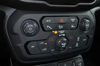 Jeep Renegade Jeep Renegade 4xe 240 Hybrid S Navi/Camera/LED/ACC/19'' inch - afbeelding nr 37