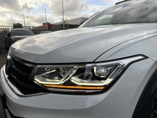 Volkswagen Tiguan Volkswagen Tiguan 1.5 TSI 150pk R-Line 3 x R-Line Pano DSG Camera Keyless Matrix LED 19inch - afbeelding nr 34