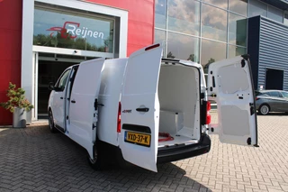 Peugeot e-Expert Peugeot e-Expert LONG (L3) 136PK 75 kWh 3-FASE | SCHUIFDEUREN LINKS EN RECHTS | NAVIGATIE 10