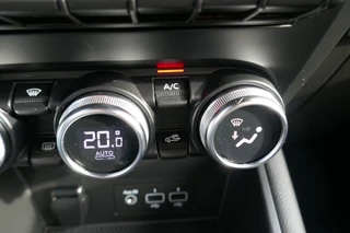 Renault Captur Renault Captur 1.6 E-Techplug 160 RS - LINE CAMERA / FULL MAP NAVI / 18 INCH - afbeelding nr 18