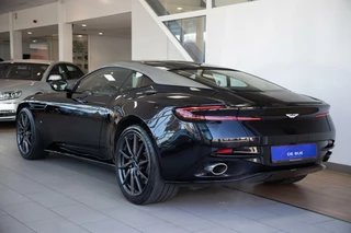 Aston Martin DB11 Aston Martin DB11 5.2 V12 Launch Edition Org.NL Bang & Olufsen Memory Dealer onderhouden - afbeelding nr 3