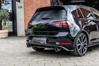 Volkswagen Golf Volkswagen Golf 2.0 TSI GTI Performance Pano / ACC / Camera - afbeelding nr 5
