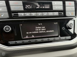 Volkswagen up! Volkswagen Up! 1.0 BMT high up! Stoelverwarming Cruise Control DAB Climate Control 16” PDC - afbeelding nr 17
