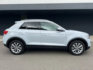 Volkswagen T-Roc Volkswagen T-Roc 1.0 TSI Style // led koplampen // trekhaak // - afbeelding nr 9