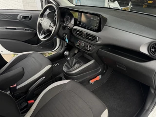 Hyundai i10 Hyundai i10 1.0 Comfort, Carplay! Apk 3-2027! Zondag OPEN! - afbeelding nr 3