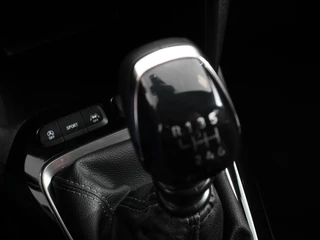 Opel Corsa Opel Corsa 1.2 Turbo 100pk GS Nieuw model! | Navigatie | Apple Carplay/Android Auto | Airco | Camera | Parkeer sensoren | Cruise Control | Lichtmetalen Velgen - afbeelding nr 17