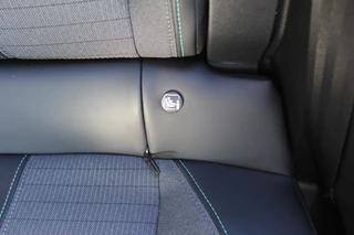Peugeot 2008 Zo goed als nieuw, slechts 7.500km ! Navigatie, airco, telefoonvoorb. metallic lak, LM wielen, Isofix, Apple Carplay/Android auto etc, etc. - afbeelding nr 31