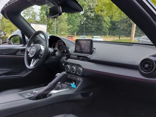 Mazda MX-5 2.0 SkyActiv-G 184pk GT-M | Navi | Clima | Cruise | Led Koplampen | Pdc+Camera | Stoelverwarming | Dodehoek+Rijstrook+Licht+Regensensor | 17''lm - afbeelding nr 23
