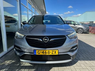 Opel Grandland X Opel Grandland X 1.2 Turbo Business Executive | Trekhaak | Navi | Cruise control | Camera | - afbeelding nr 2