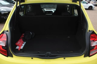 Renault Twingo Renault Twingo 1.0 SCe Authentique / Trekhaak / Radio / Airco / Stuurbekrachtiging / Nette auto! - afbeelding nr 16