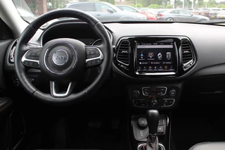 Jeep Compass Jeep Compass 1.4 MultiAir Limited 4x4 / Trekhaak / Camera / Half leder / Navigatie / Keyless / 17'' / Stuurverwarming / DAB / Stoelverwarming / Cruise Control - afbeelding nr 9