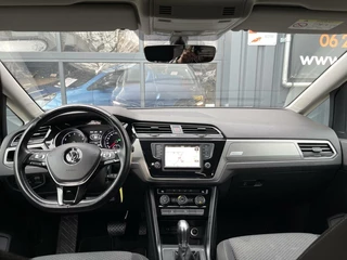 Volkswagen Touran Volkswagen Touran 1.4 TSI 150PK AUTOMAAT|7-PERSOONS|CARPLAY|CAMERA|NAVIGATIE|CRUISE CONTROL|BLUETOOTH|PARKEERSENSOREN - afbeelding nr 5