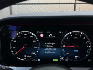 Mercedes-Benz E-Klasse Mercedes E-klasse 300e Business Solution AMG | Pano | Burmester | Matrix LED | 360 graden - afbeelding nr 30