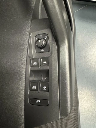 Volkswagen Polo Volkswagen Polo 1.0 TSI Highline Automaat-Navigatie-Apple Carplay-Clima-Stoelverwarming-Parkeersensoren V+A-Lm16''velgen - afbeelding nr 25