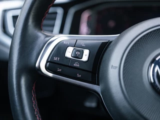 Volkswagen Polo Volkswagen Polo 2.0 TSI GTI Pano Beats Navi Alcantara VOL!! - afbeelding nr 25