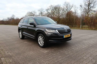 Škoda Kodiaq Skoda Kodiaq 1.5 TSI Business Edition panodak deels leder adaptive cruise stoelverwarming trekhaak camera carplay android navigatie dab - afbeelding nr 2