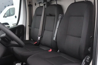 Fiat Ducato Fiat Ducato 33 2.2 MultiJet 140PK L3H2 | ACHTERUITRIJ CAMERA | APPLE CARPLAY/ANDROID AUTO | 3-ZITS | CRUISE CONTROL | CLIMATE CONTROL | DAB+ RADIO | NIEUWE BUS! | DODEHOEK DETECTIE | - afbeelding nr 2