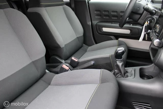 Citroën C3 Citroen C3 1.2 PureTech S&S Feel, Pdc, Cruise, App connect, Clima, Navi, Donkerglas. - afbeelding nr 8