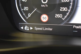 Volvo XC40 Volvo XC40 T2 129pk Aut. Momentum | Navigation Tech - afbeelding nr 24