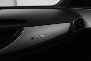 Audi A6 Audi A6 3.0 TDI S Line | Stoelverwarming | Head-Up | Leder/Alcantara | Camera | Standkachel | Luchtvering | Navigatie | Full LED | Trekhaak | Climate control | Cruise control | Bluetooth - afbeelding nr 28