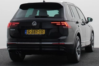 Volkswagen Tiguan Leer, Panoramadak, ACC, Camera, Apple Carplay, DAB, PDC, Trekhaak, 19'' - afbeelding nr 23