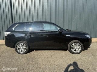 Mitsubishi Outlander Mitsubishi Outlander 2.0 PHEV Executive Edition NAP/ CAMERA - afbeelding nr 5