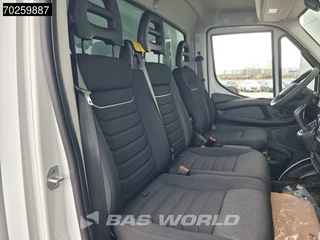 Iveco Daily Iveco Daily 35C18 Automaat Luchtvering Laadklep Zijdeur LED Navi Camera Bakwagen Meubelbak Koffer Airco Cruise control - afbeelding nr 19