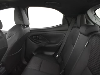 Toyota Yaris Toyota Yaris 1.5 Hybrid 130 Executive | Stuur en Stoelverwarming | PDC V+A | - afbeelding nr 14
