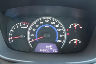 Hyundai i10 Hyundai i10 1.0i Comfort + Navigatie - afbeelding nr 14