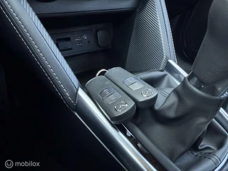 Mazda 2 Mazda 2 1.5 Skyactiv-G Luxury | Stoel- stuur Vw | Carplay - afbeelding nr 23