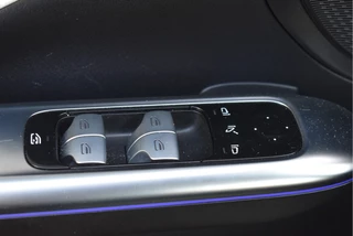 Mercedes-Benz C-Klasse Mercedes-Benz C-Klasse 200 AMG Line | NL-Auto | Open dak | HUD | 360 gr.camera | Trekhaak | Keyless | Mem.stoelen | Full LED | Vol - afbeelding nr 20