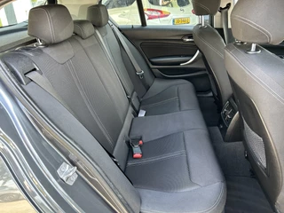 BMW 1 Serie BMW 1 Serie 118d Centennial Executive 50% deal 6.975,- ACTIE Trekhaak / LED / Sport stoelen / Stoel verwarming / PDC achter - afbeelding nr 35