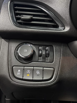 Opel KARL Opel KARL 1.0 ecoFLEX 120 Jaar Edition - afbeelding nr 11