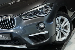 BMW X1 BMW X1 XDrive20i M Sport / PANODAK / MEMORY / HUD / H&K / 18'' - afbeelding nr 2