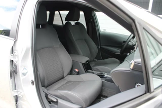 Toyota Corolla Touring Sports Toyota Corolla Touring Sports 1.8 Hybrid Business Plus 1e Eigenaar NL Auto. - afbeelding nr 35