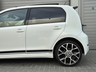 Volkswagen up! Volkswagen Up! 1.0 TSI GTI 116PK/Pano/Cruise/Clima/Sfeer/ - afbeelding nr 6