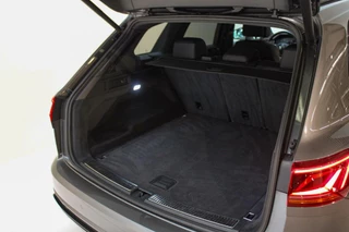 Volkswagen Touareg Volkswagen Touareg 3.0 TDI R-Line LUCHT | HUD | PANO | - afbeelding nr 15
