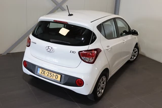 Hyundai i10 Hyundai i10 1.0i Comfort-Smart Pack Navi|Pdc|Carplay|Airco|Rijklaar| - afbeelding nr 2