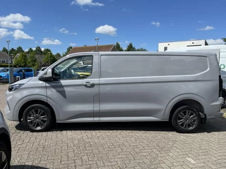 Ford Transit Custom Ford Transit Custom 320 2.0 TDCI L2H1 Limited | 136pk | Trekhaak | Driver Assistance Pack Premium | Stuurwielverwarming | Stoel - Bank | Achteruitrijcamera - afbeelding nr 3